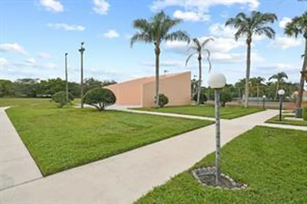 4561 Discovery Lane West Palm Beach FL 33417