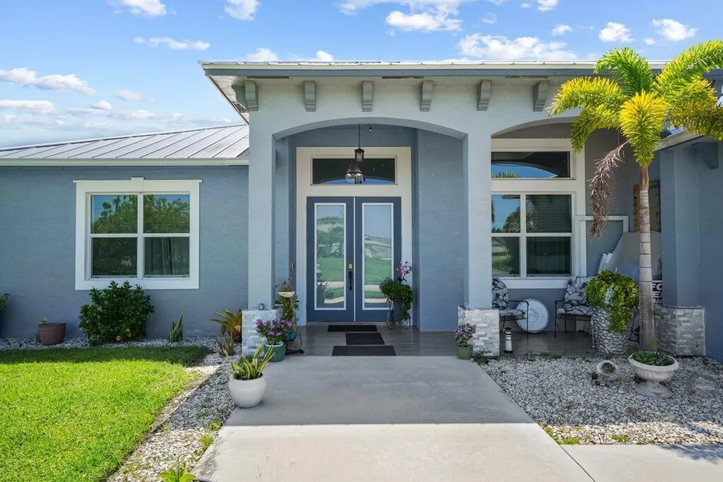 2198 SW Alminar Street Port St Lucie FL 34953