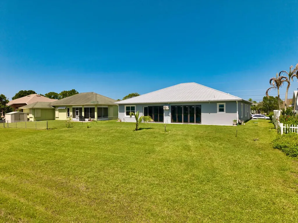 2198 SW Alminar Street Port St Lucie FL 34953
