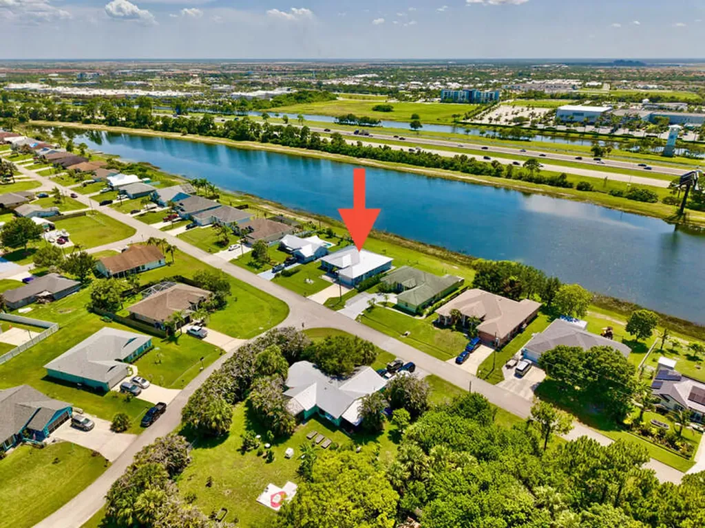 2198 SW Alminar Street Port St Lucie FL 34953