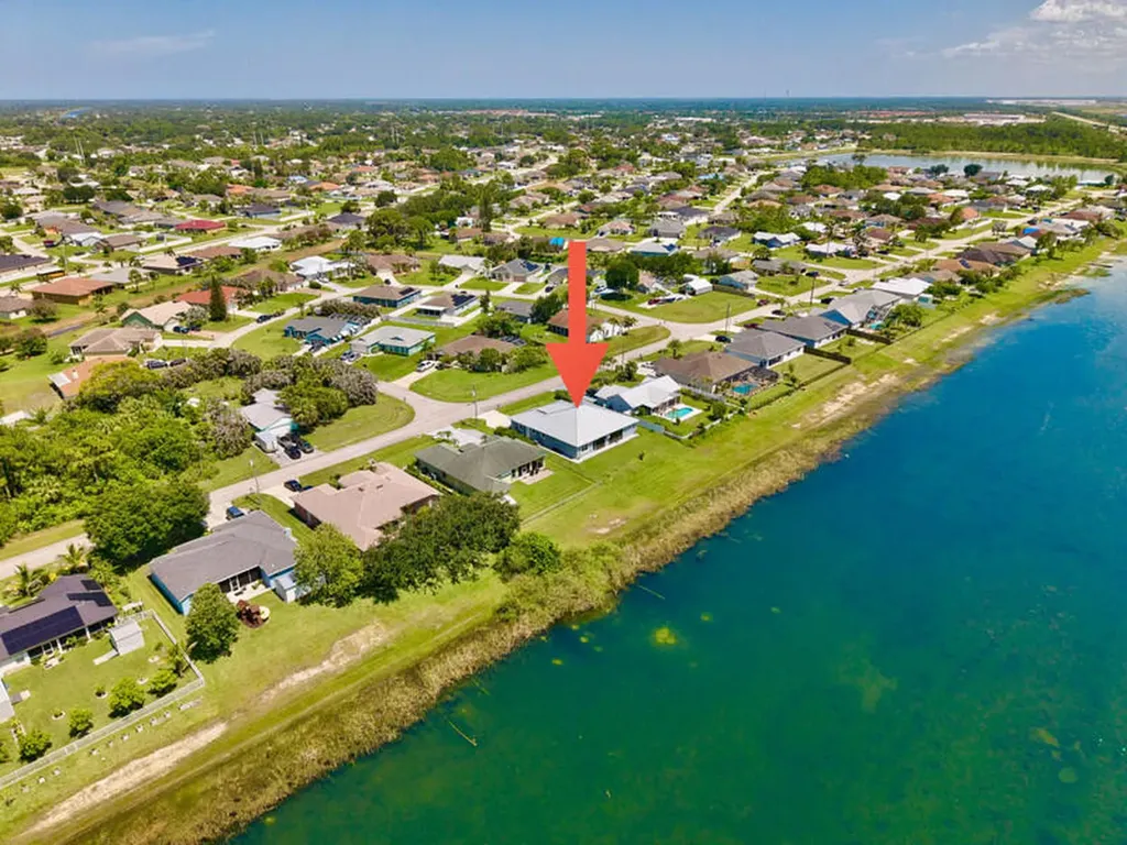 2198 SW Alminar Street Port St Lucie FL 34953
