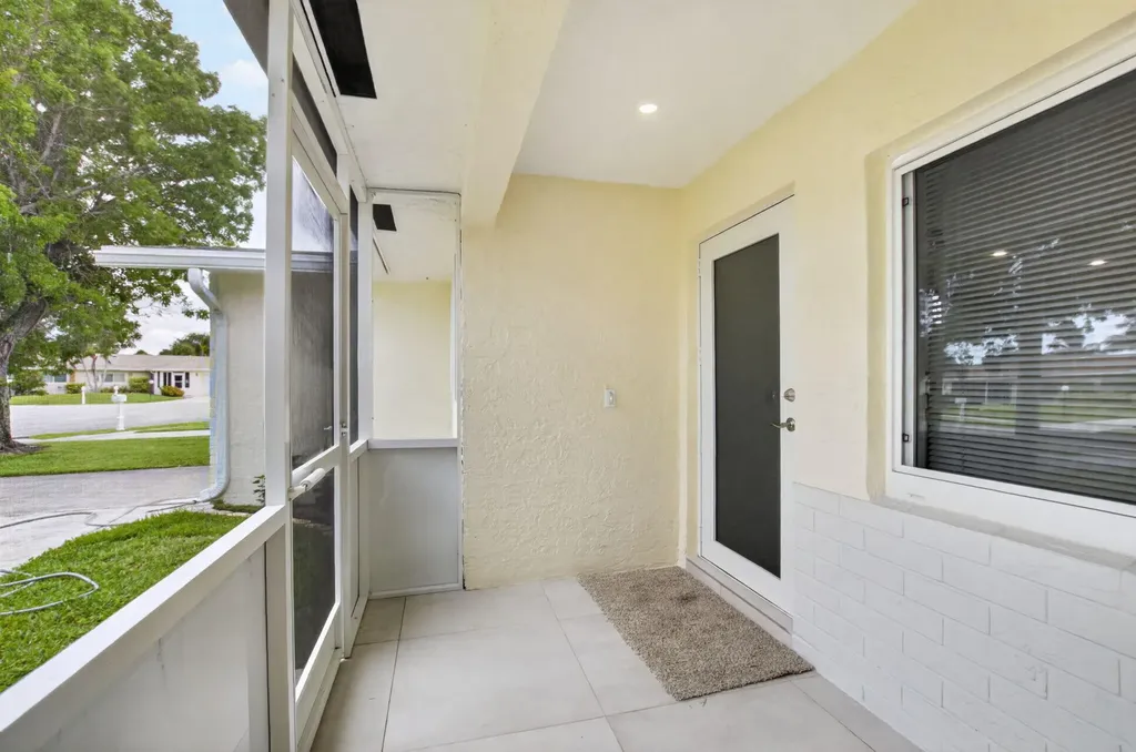 6049 Via Diana Delray Beach FL 33484
