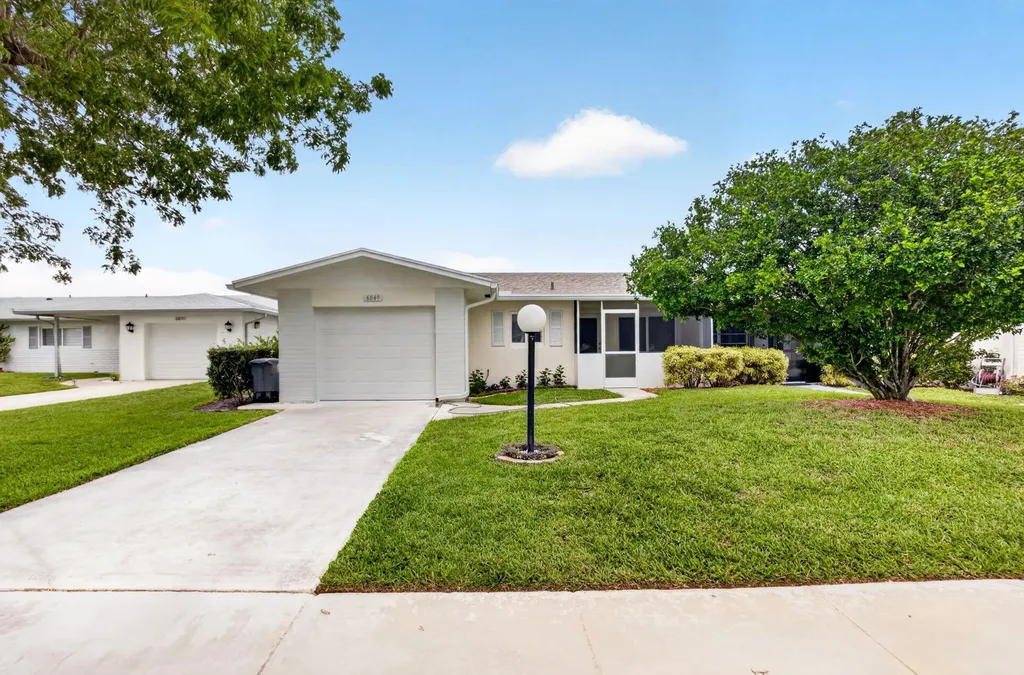 6049 Via Diana Delray Beach FL 33484