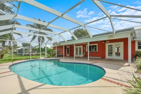 249 Fairway W Tequesta FL 33469