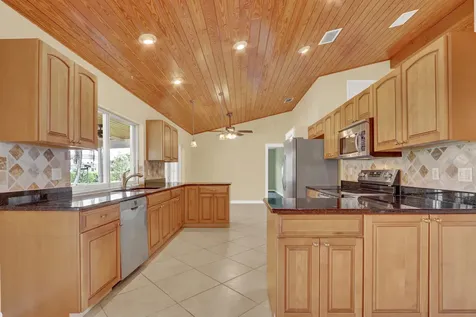 249 Fairway W Tequesta FL 33469