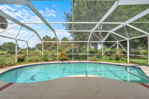 249 Fairway W Tequesta FL 33469