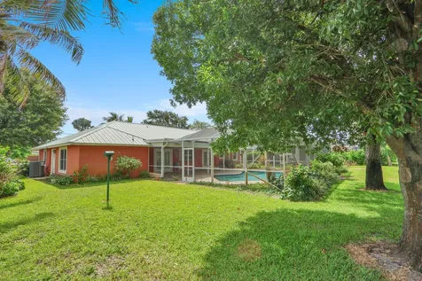 249 Fairway W Tequesta FL 33469