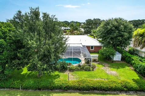 249 Fairway W Tequesta FL 33469