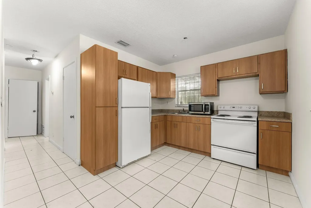 923 W Las Olas Boulevard Fort Lauderdale FL 33312