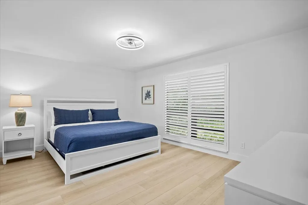 221 Brackenwood Terrace Palm Beach Gardens FL 33418