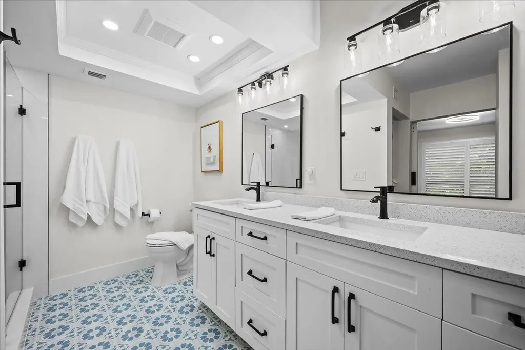221 Brackenwood Terrace Palm Beach Gardens FL 33418
