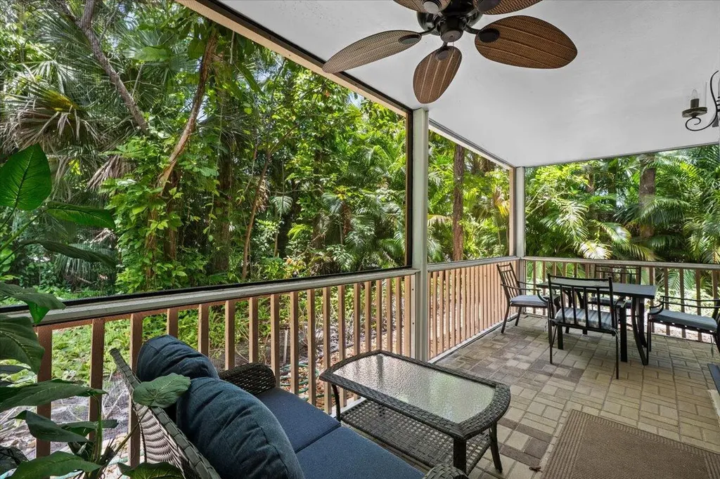 221 Brackenwood Terrace Palm Beach Gardens FL 33418