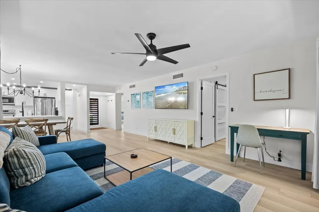 221 Brackenwood Terrace Palm Beach Gardens FL 33418