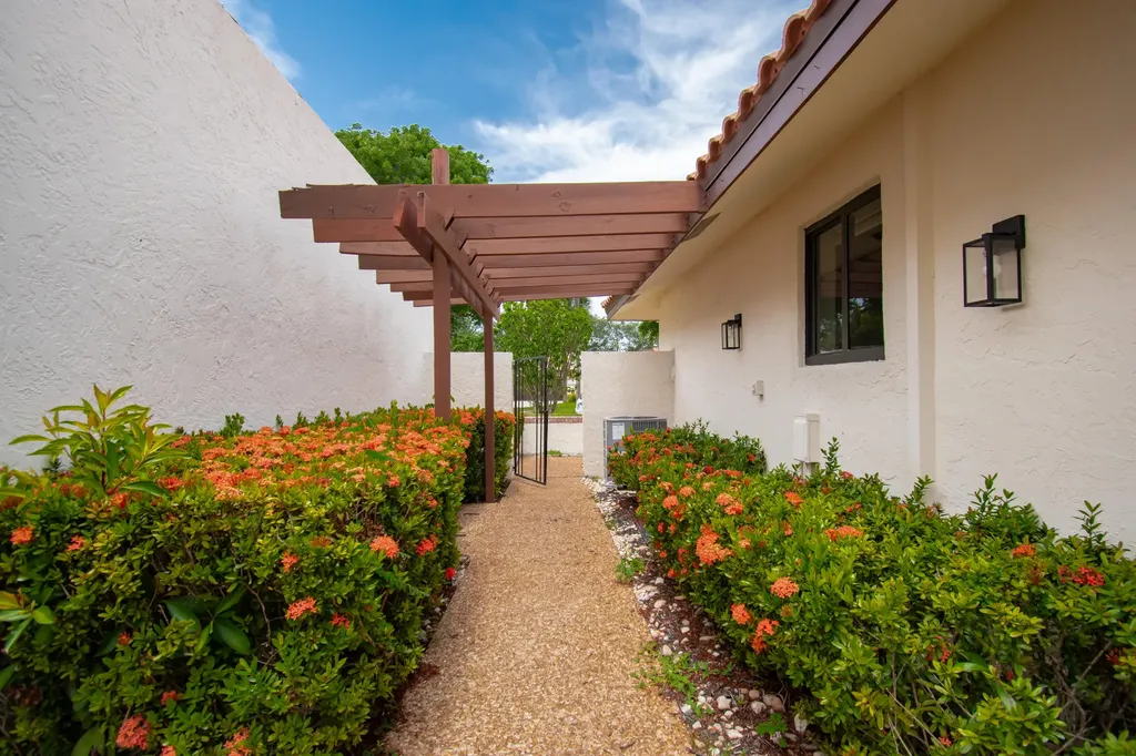 21440 Campo Allegro Drive Boca Raton FL 33433