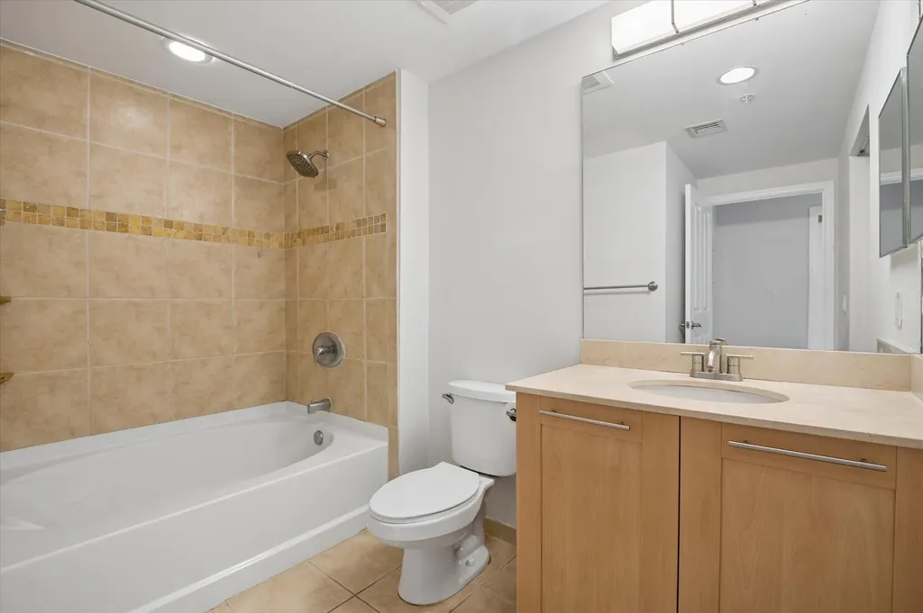 511 SE 5th Avenue Fort Lauderdale FL 33301