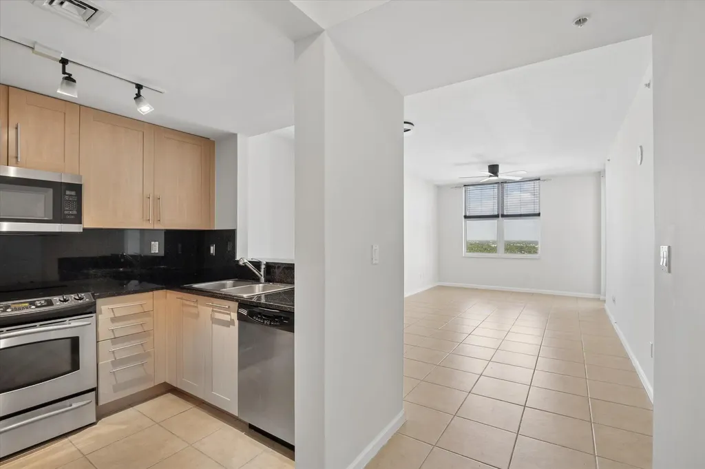 511 SE 5th Avenue Fort Lauderdale FL 33301