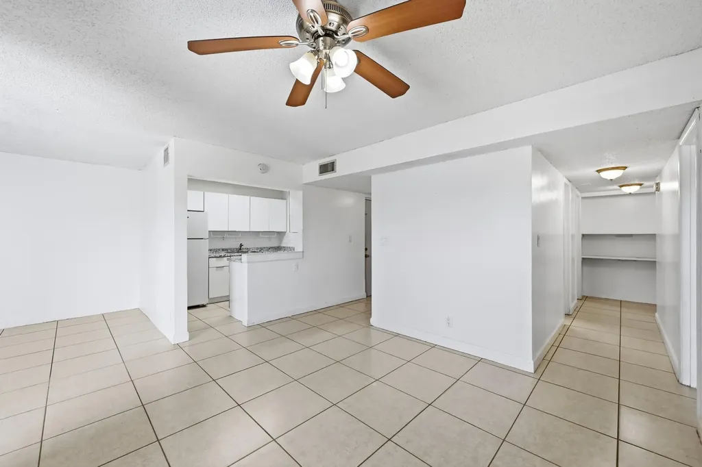 505 S Pine Island Road Plantation FL 33324
