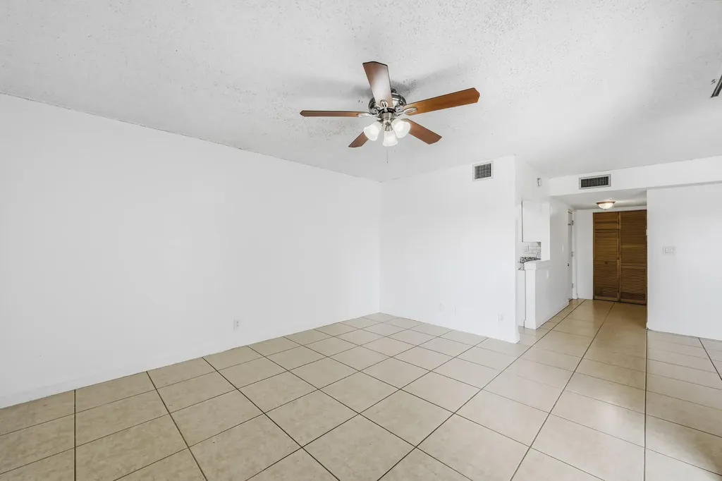 505 S Pine Island Road Plantation FL 33324