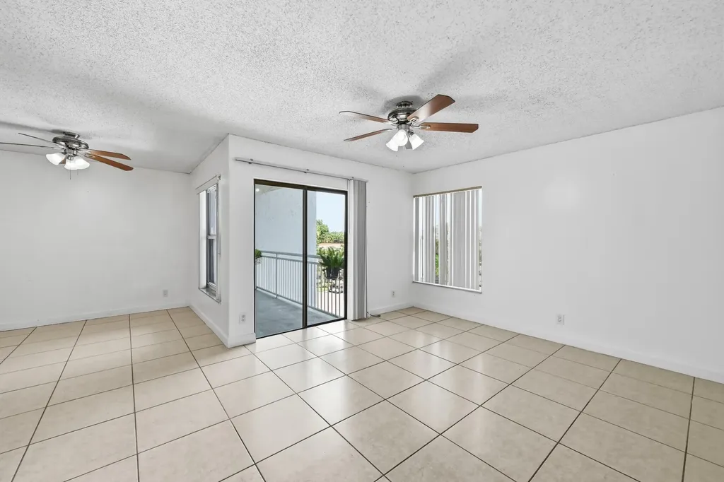 505 S Pine Island Road Plantation FL 33324