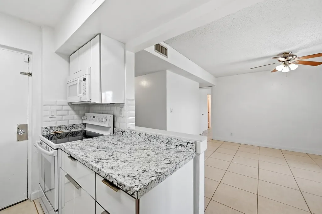 505 S Pine Island Road Plantation FL 33324