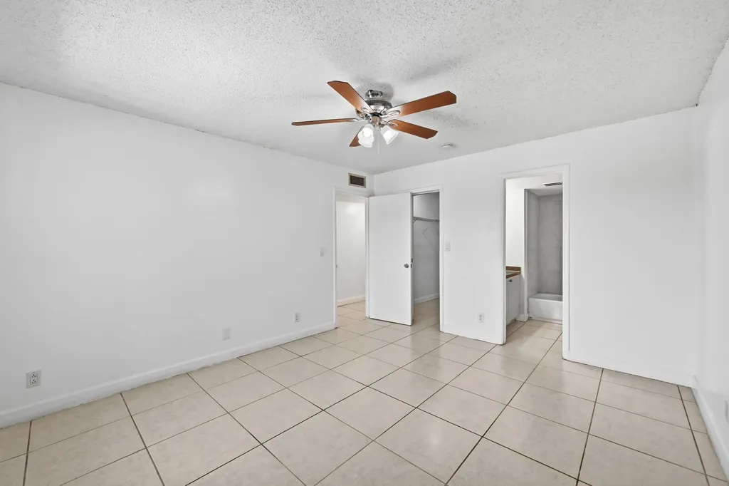 505 S Pine Island Road Plantation FL 33324