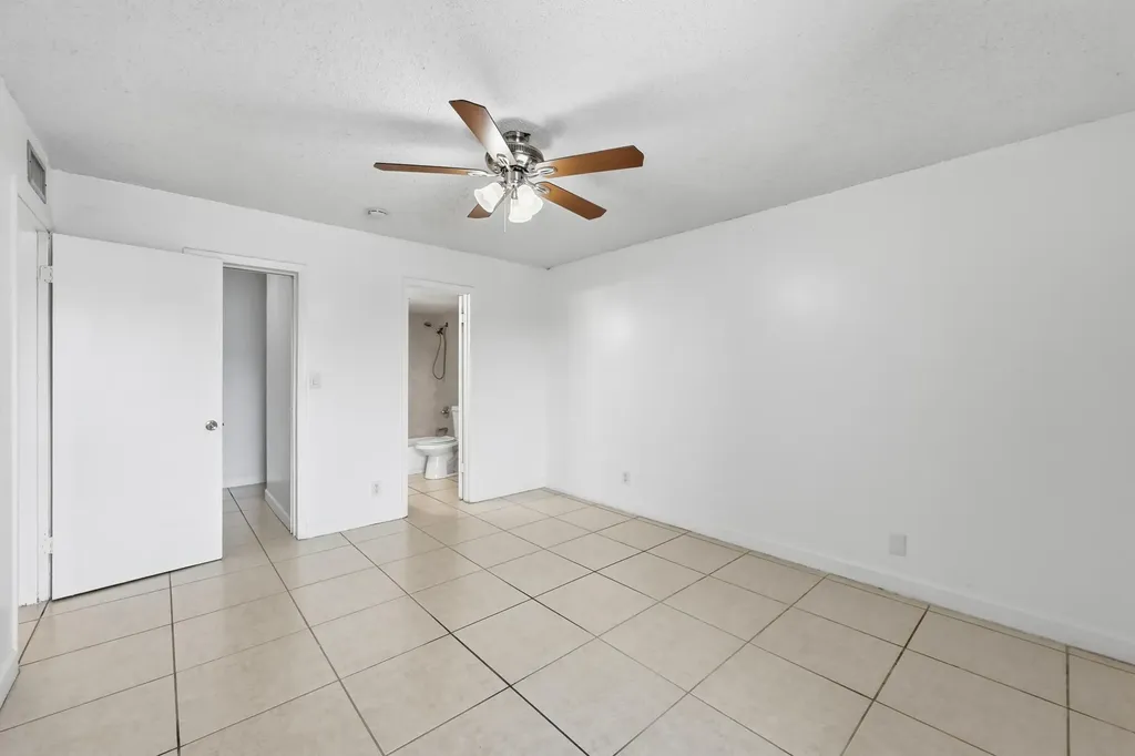505 S Pine Island Road Plantation FL 33324