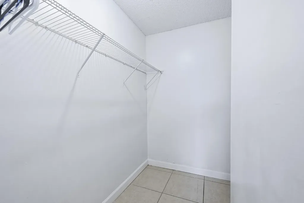 505 S Pine Island Road Plantation FL 33324