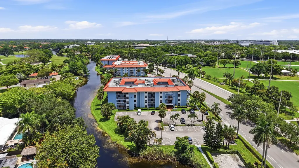 505 S Pine Island Road Plantation FL 33324