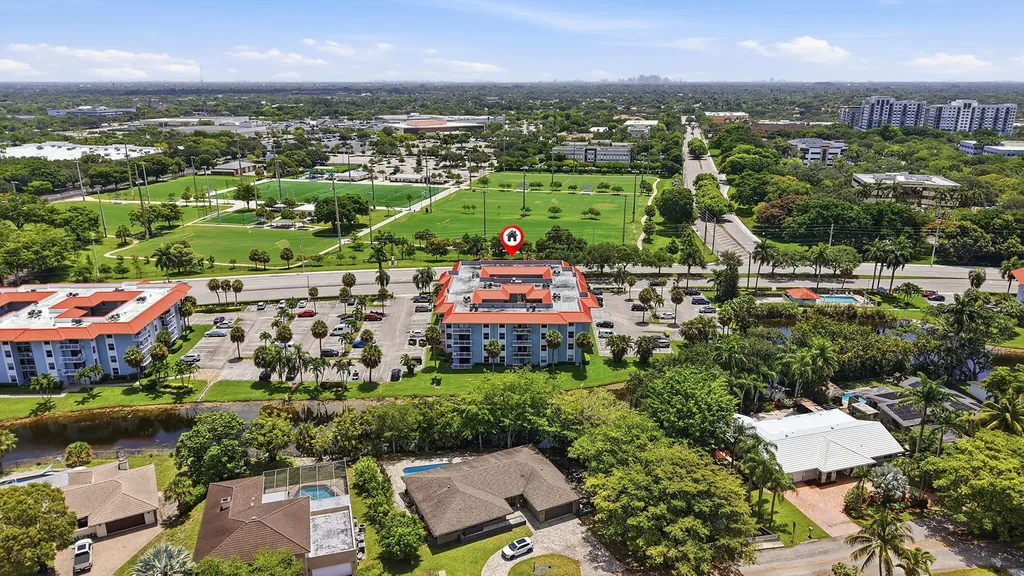 505 S Pine Island Road Plantation FL 33324