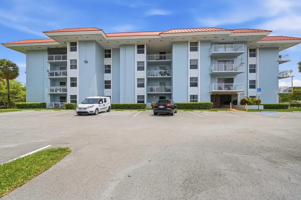 505 S Pine Island Road Plantation FL 33324