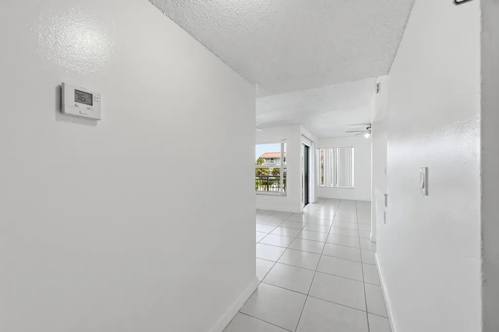 505 S Pine Island Road Plantation FL 33324
