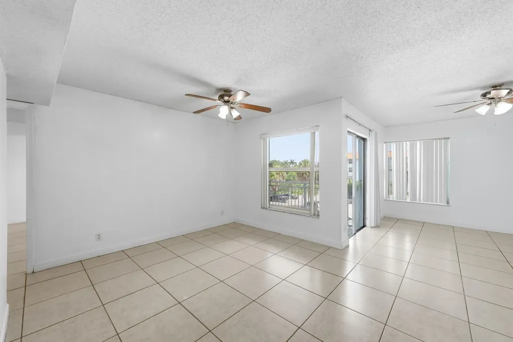 505 S Pine Island Road Plantation FL 33324