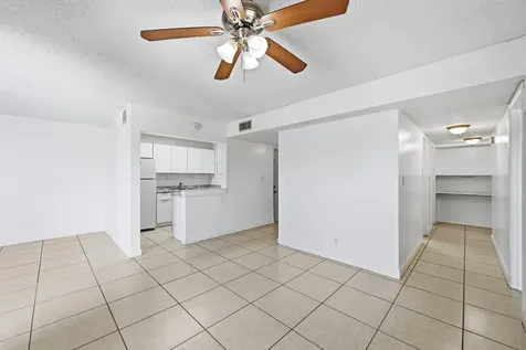 505 S Pine Island Road Plantation FL 33324