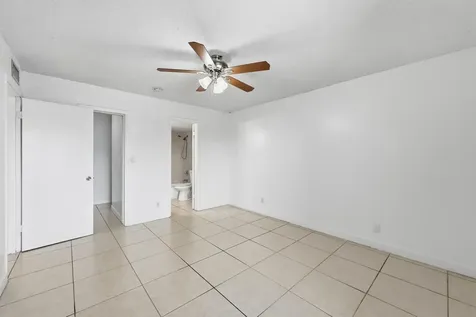 505 S Pine Island Road Plantation FL 33324