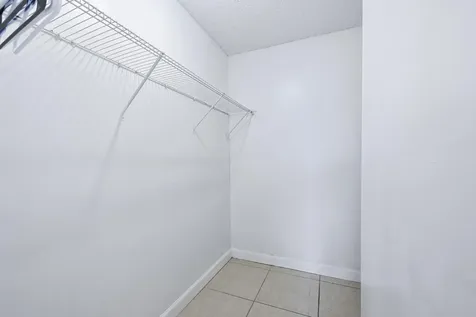 505 S Pine Island Road Plantation FL 33324