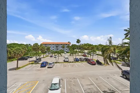 505 S Pine Island Road Plantation FL 33324