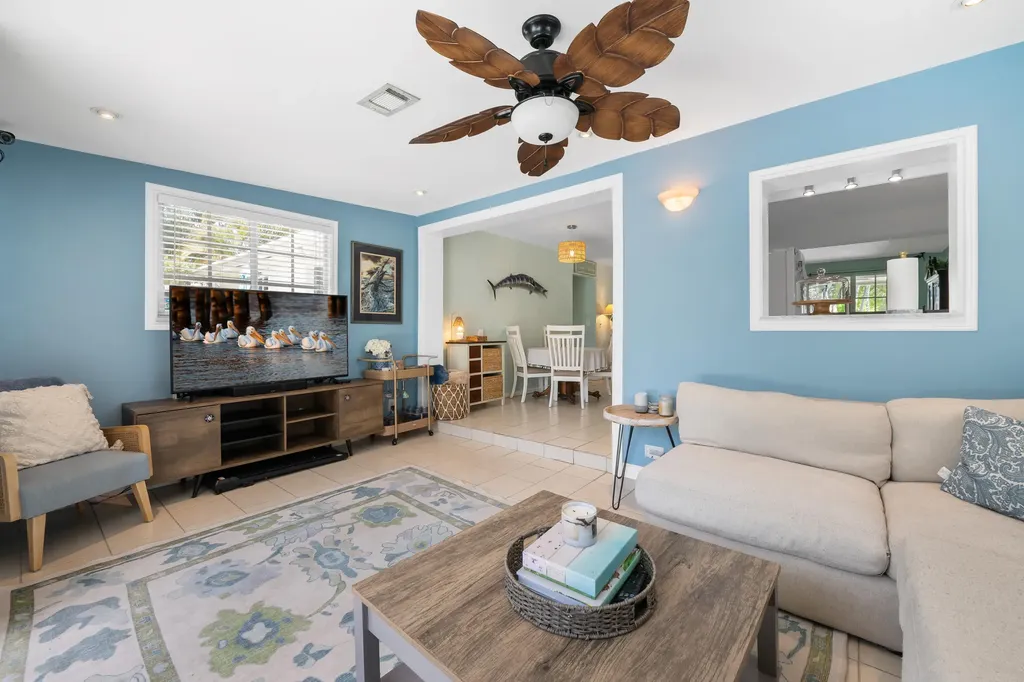 12104 Hillman Drive Palm Beach Gardens FL 33410