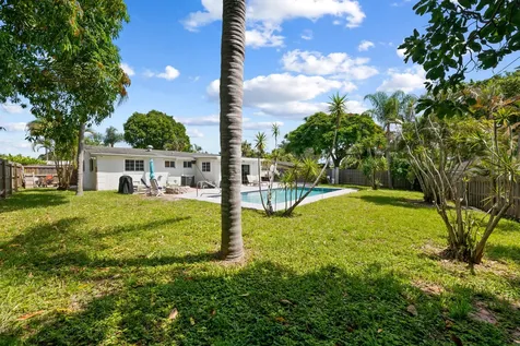 12104 Hillman Drive Palm Beach Gardens FL 33410