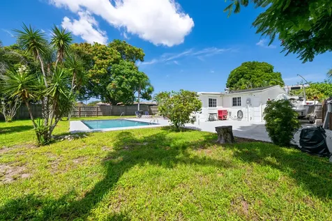 12104 Hillman Drive Palm Beach Gardens FL 33410
