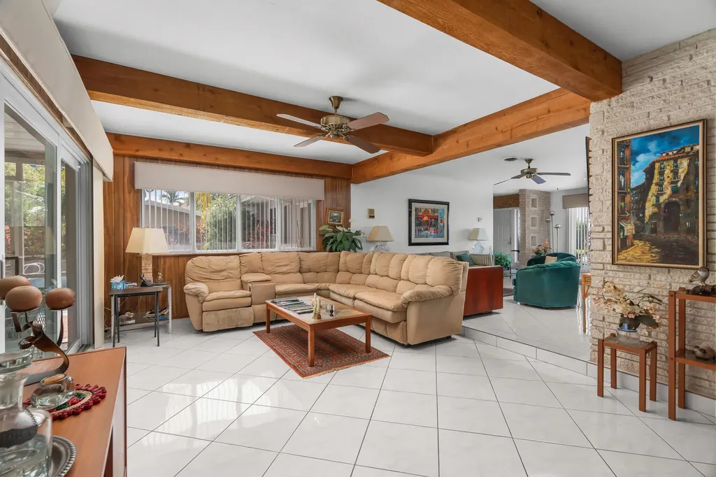 2625 NE 35th Street Fort Lauderdale FL 33306