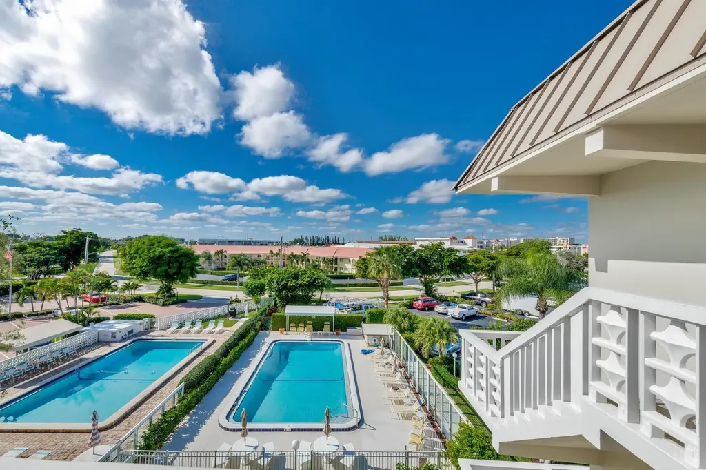 52 Yacht Club Drive North Palm Beach FL 33408