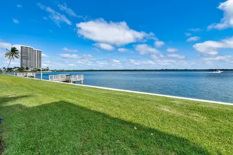 52 Yacht Club Drive North Palm Beach FL 33408