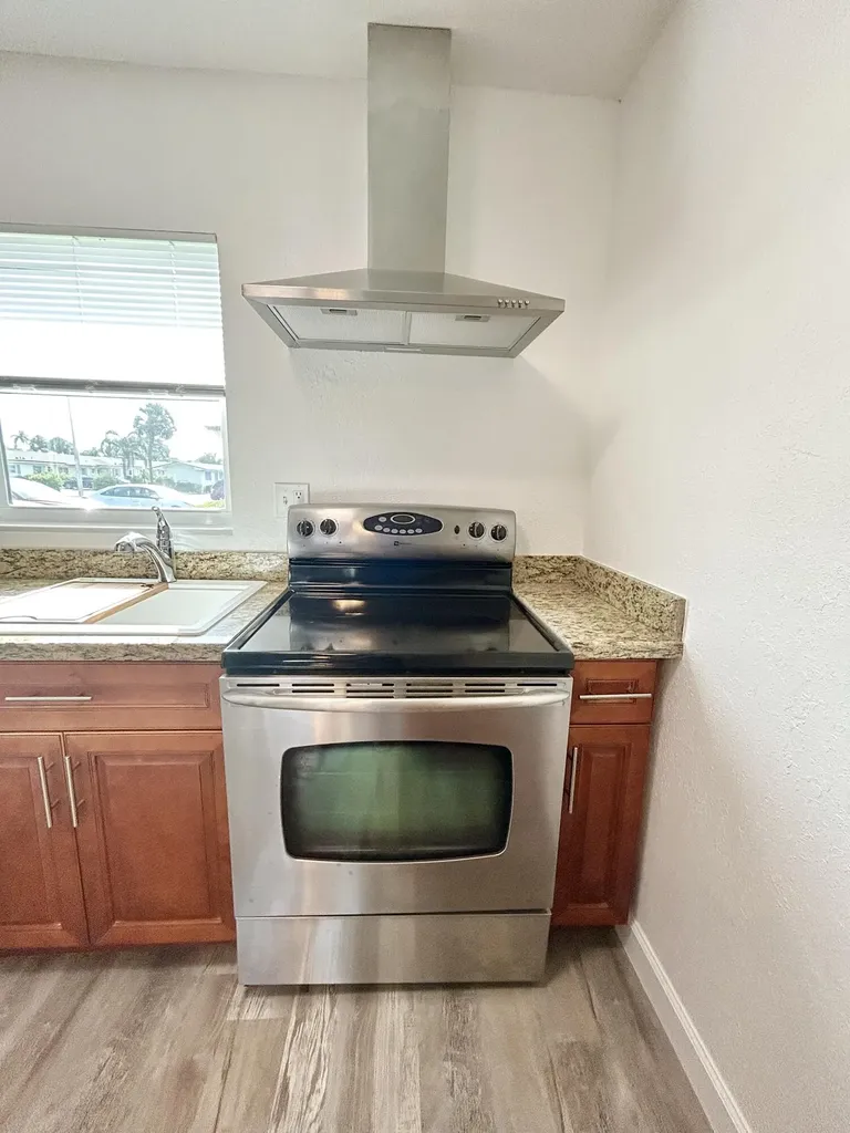 2844 Crosley Drive E West Palm Beach FL 33415