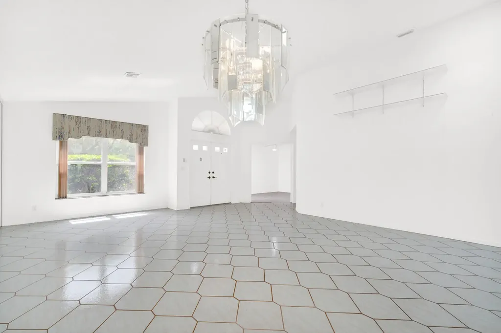 8799 Sonoma Lake Boulevard Boca Raton FL 33434