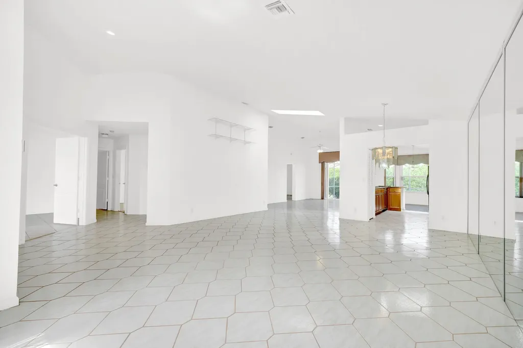 8799 Sonoma Lake Boulevard Boca Raton FL 33434