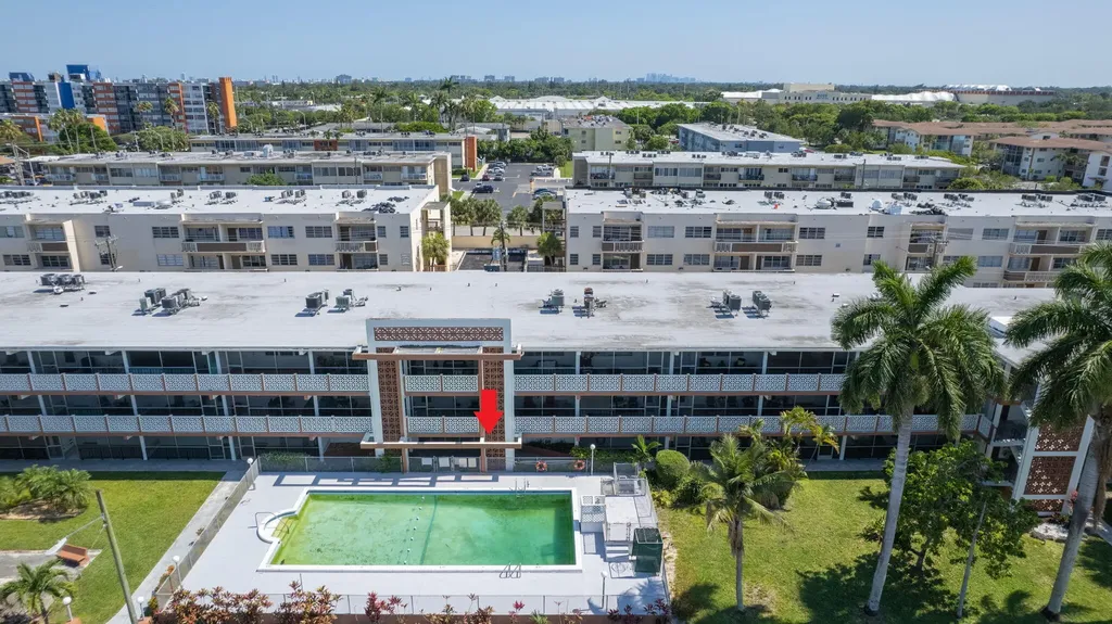 1450 NE 170th Street North Miami Beach FL 33162