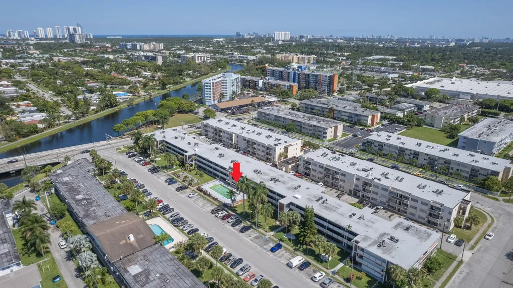 1450 NE 170th Street North Miami Beach FL 33162