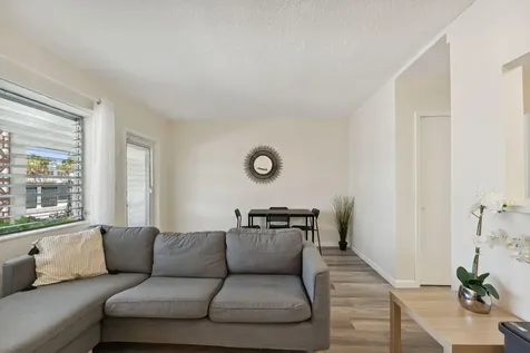 1450 NE 170th Street North Miami Beach FL 33162