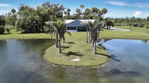 18601 Orange Avenue Fort Pierce FL 34945