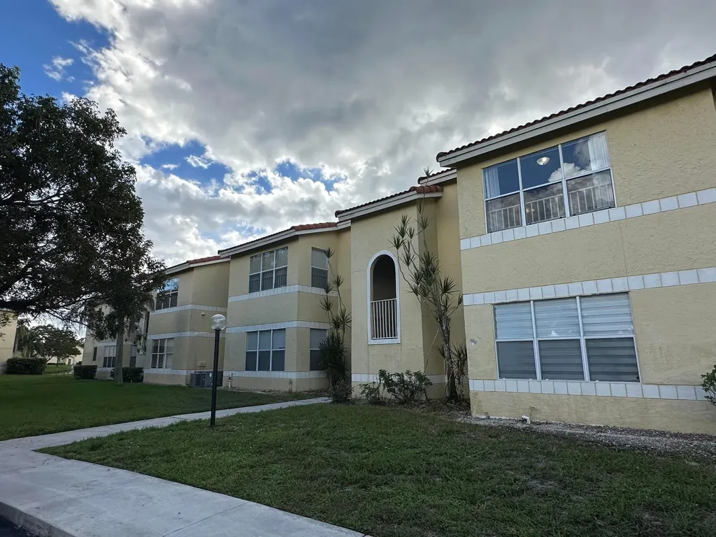 12980 Vista Isle Drive Sunrise FL 33325